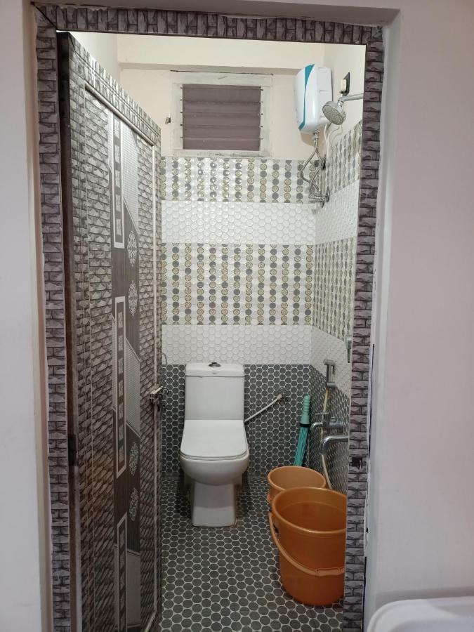 Sri Govinda Nilayam Home Stay 1 Вішакхапатнам Екстер'єр фото
